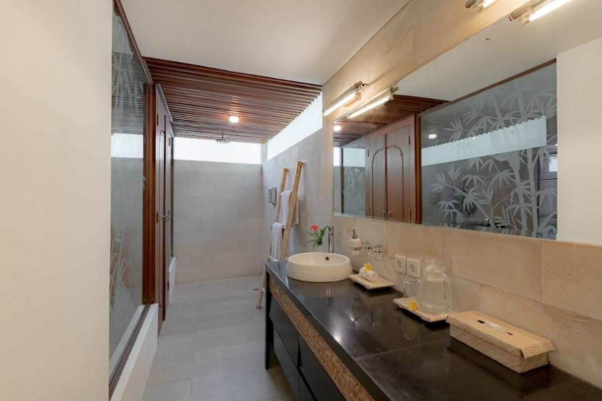 Bali Akasadua Villa 塞米亚克 外观 照片